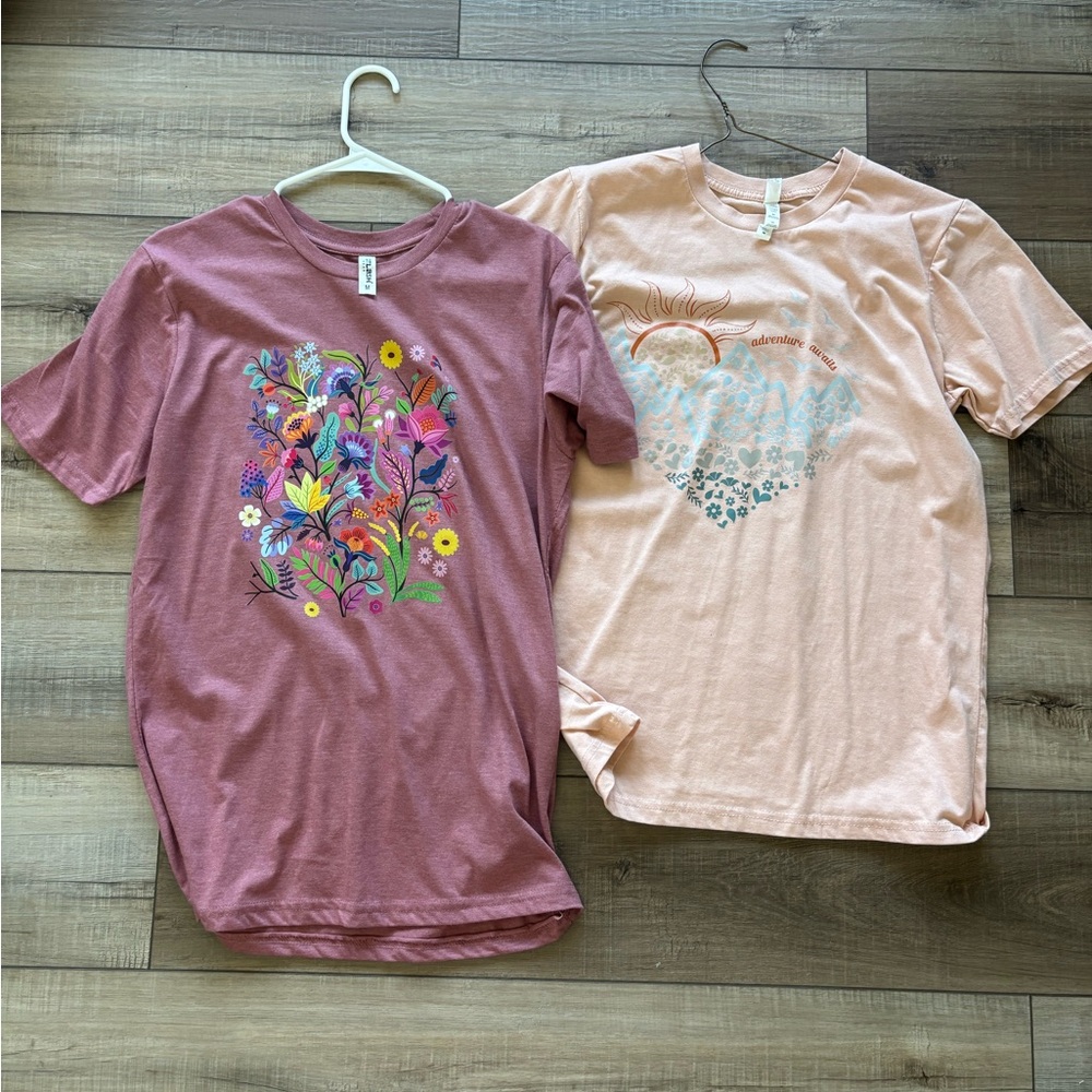 2 NWOT floral t-shirts in mauve and peach